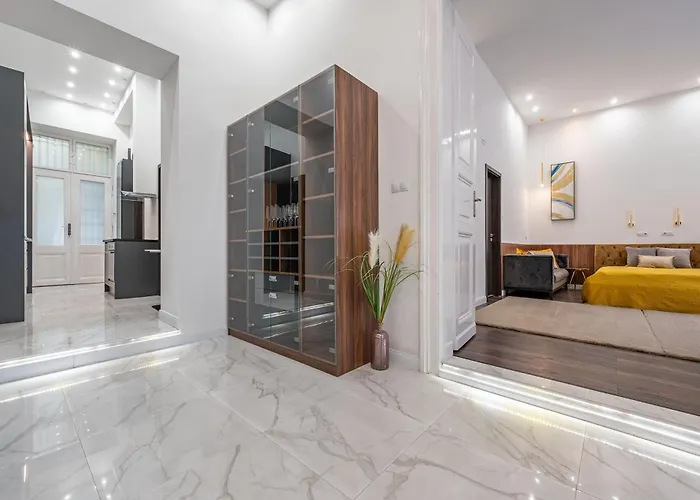 Elizabeth Deluxe Apartament *